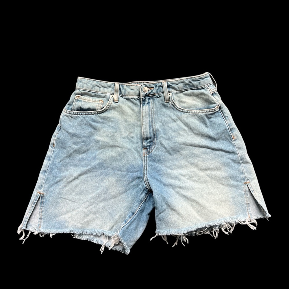 Forever 21 Blue Jean Shorts High-Waisted Distressed